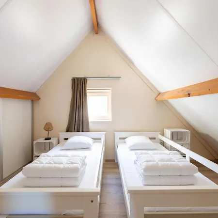 Westhinder I H12 Vakantiehuis *